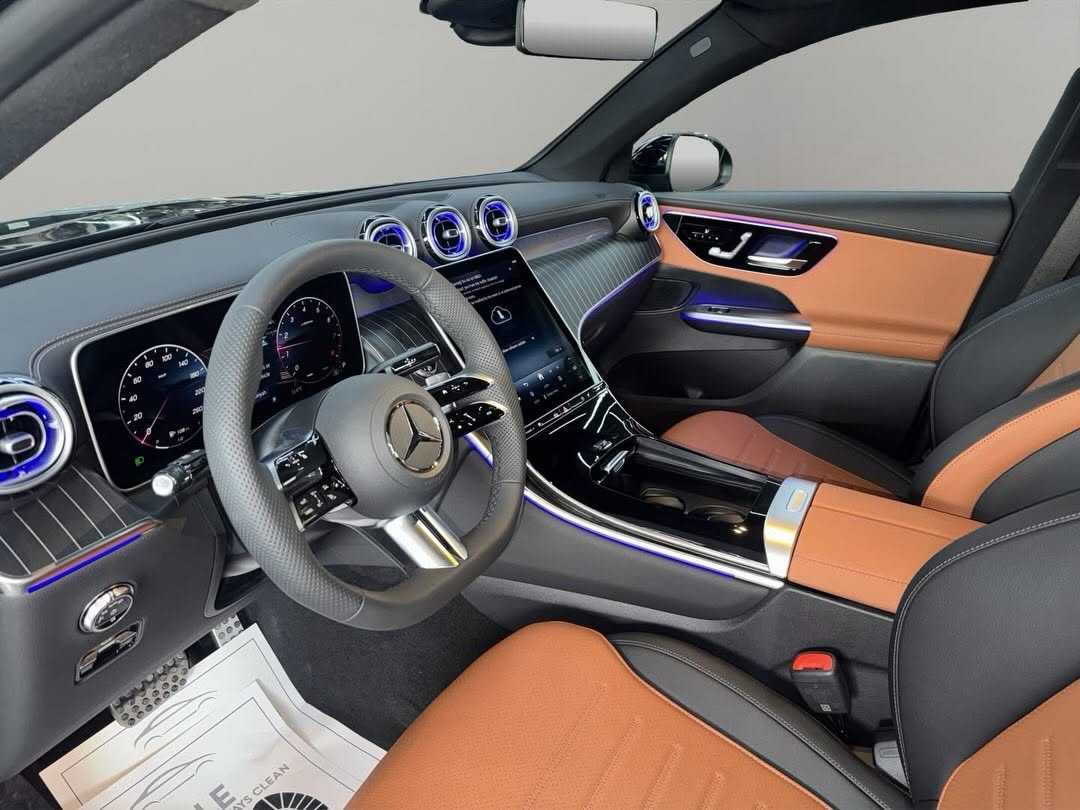 Mercedes Benz GLC200 2026