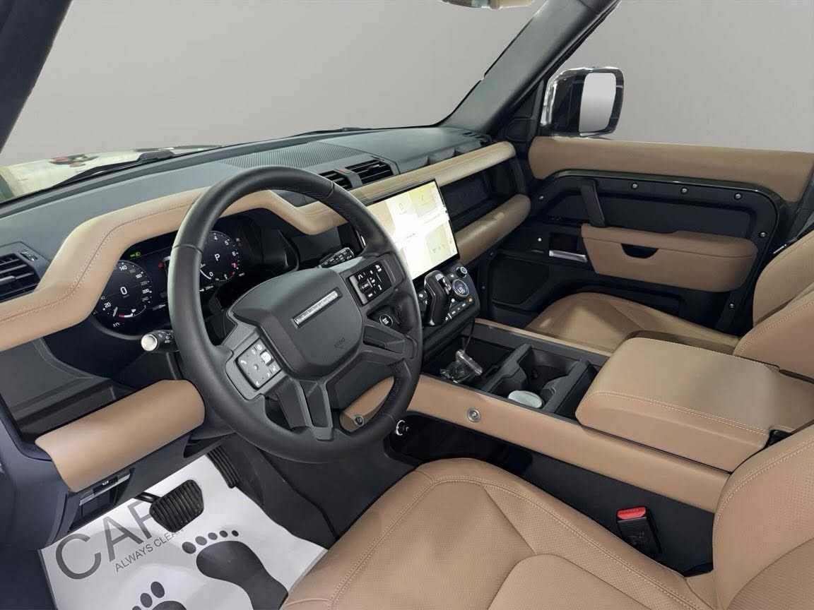 Land Rover Defender 2026