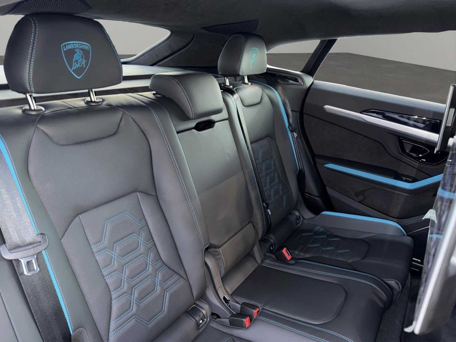 Lamborghini Urus 2026