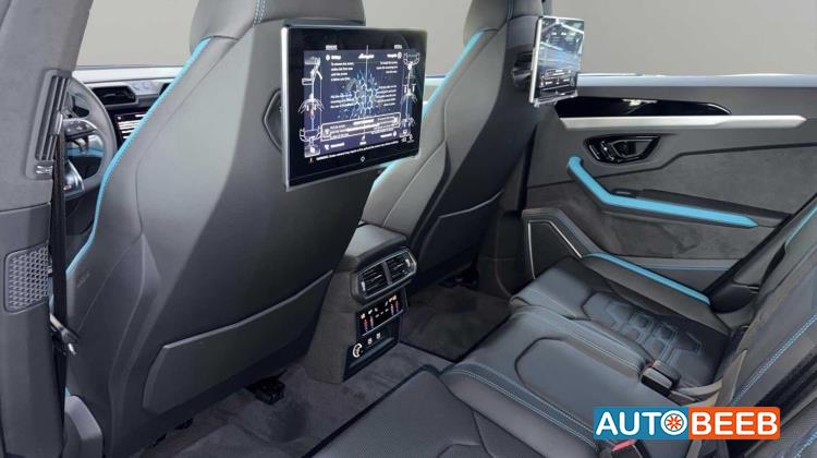 Lamborghini Urus 2026