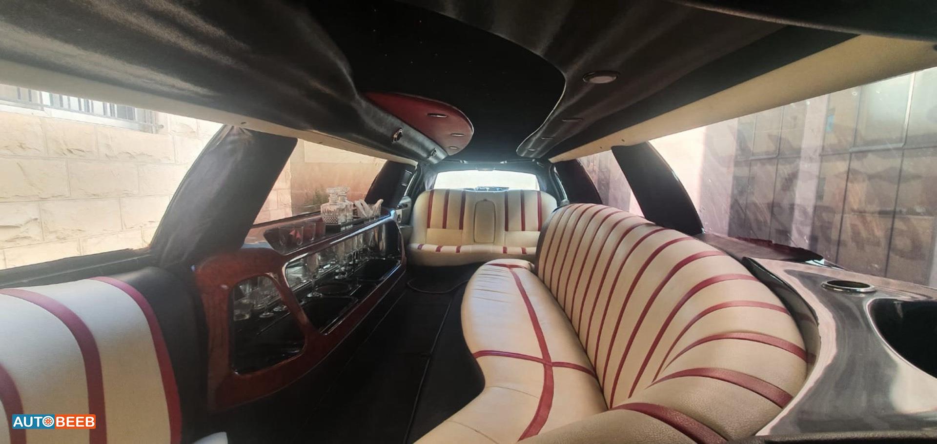 Lincoln Town Car 2002