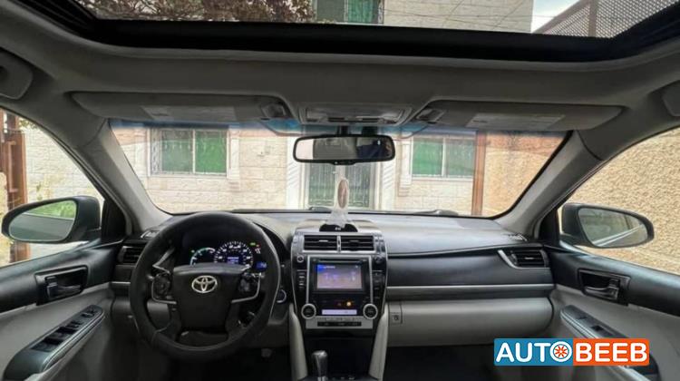 Toyota Camry 2012