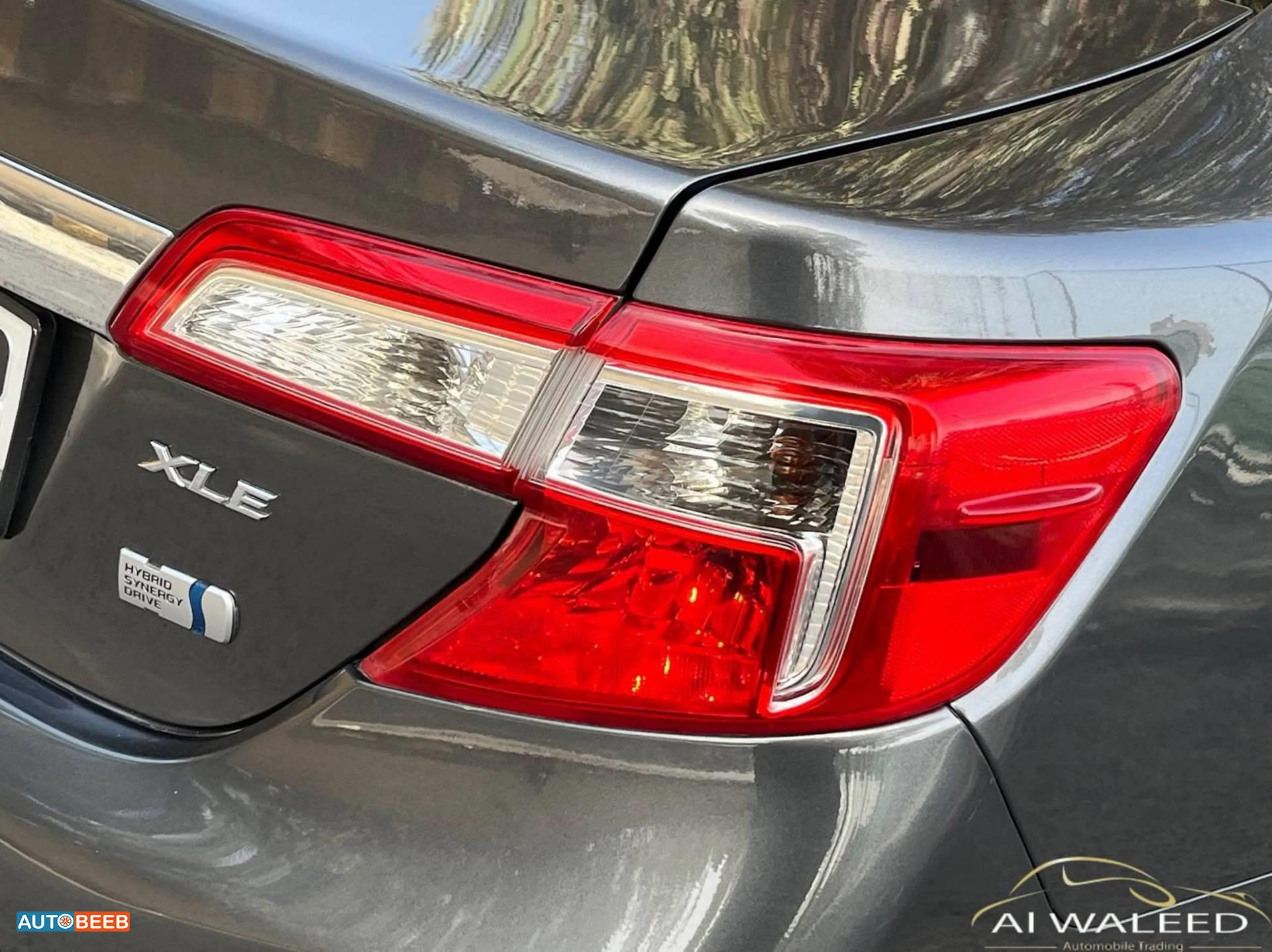 Toyota Camry 2012
