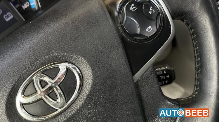 Toyota Camry 2012