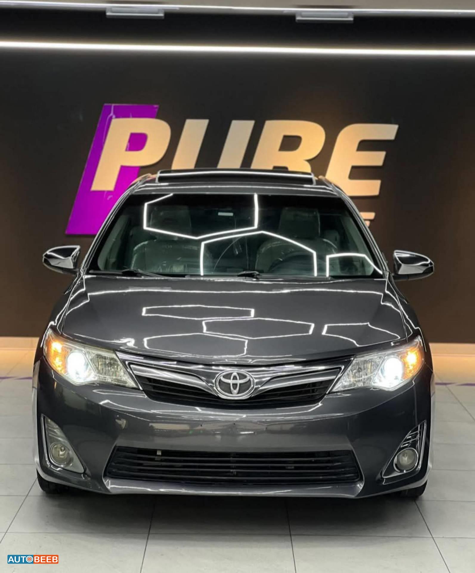 Toyota Camry 2012