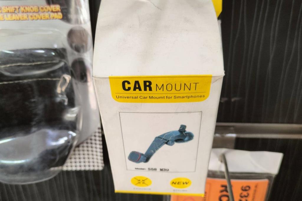  Phone holder  