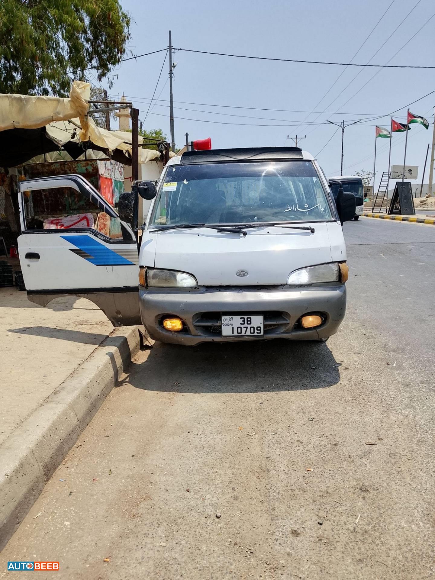 Minibus Hyundai 1996