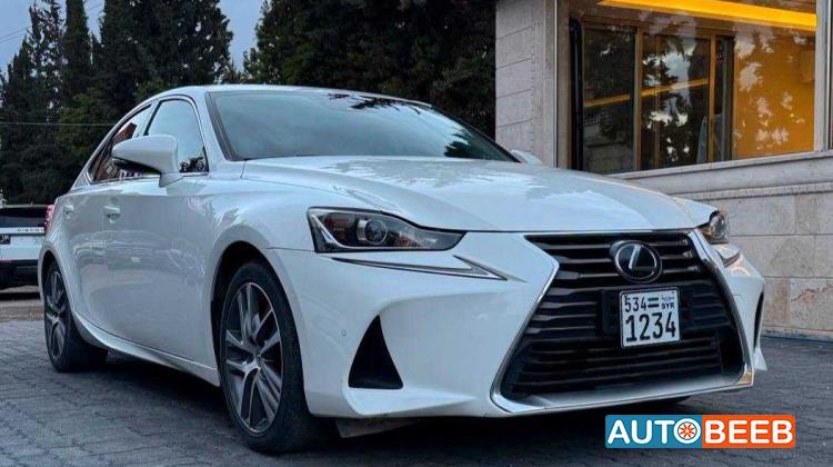Lexus IS300 2020