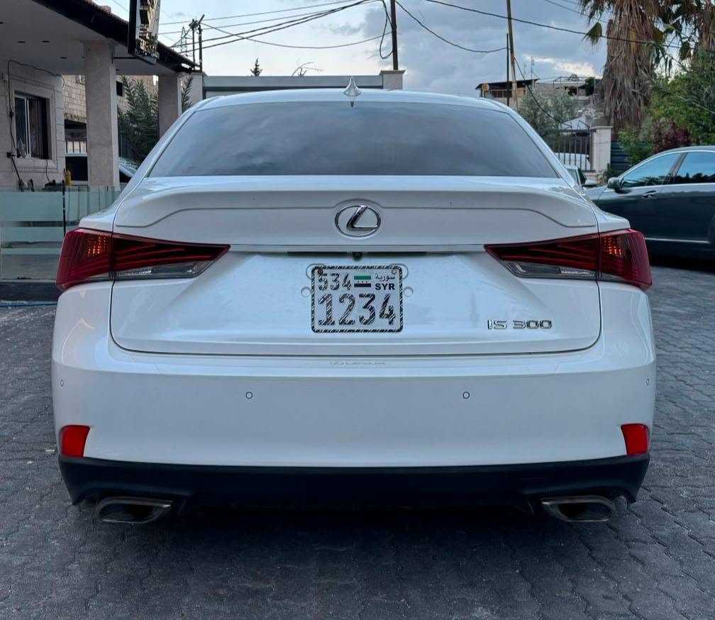 Lexus IS300 2020