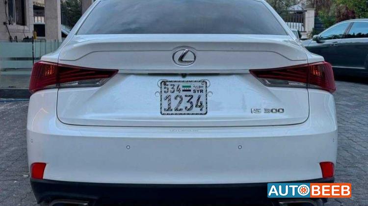 Lexus IS300 2020