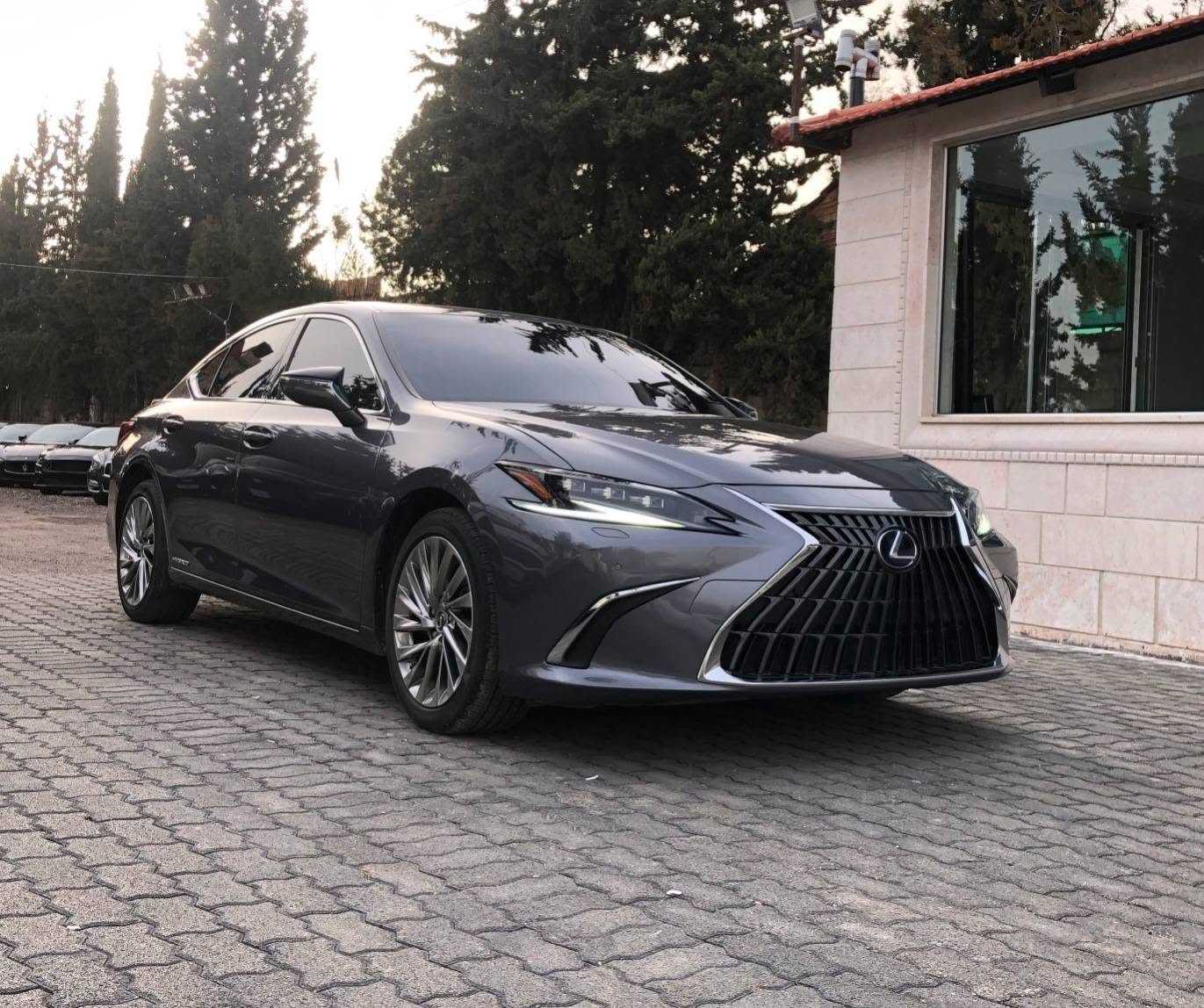 Lexus ES300 2020