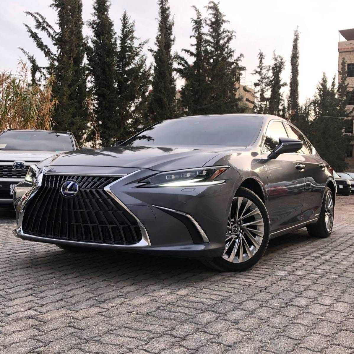 Lexus ES300 2020