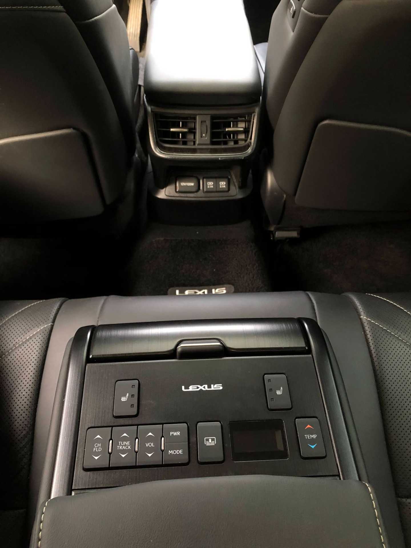Lexus ES300 2020