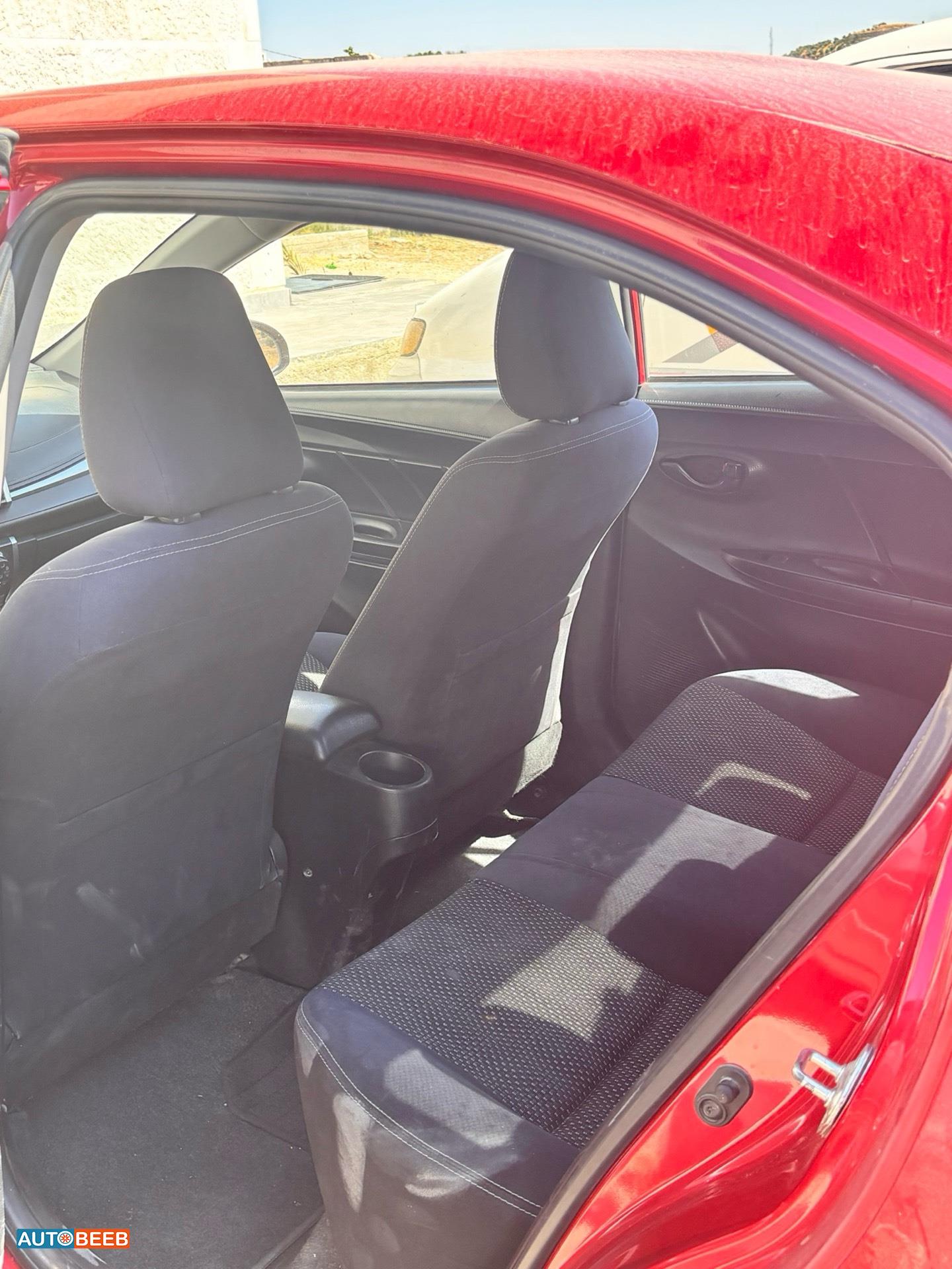 Toyota Yaris 2015