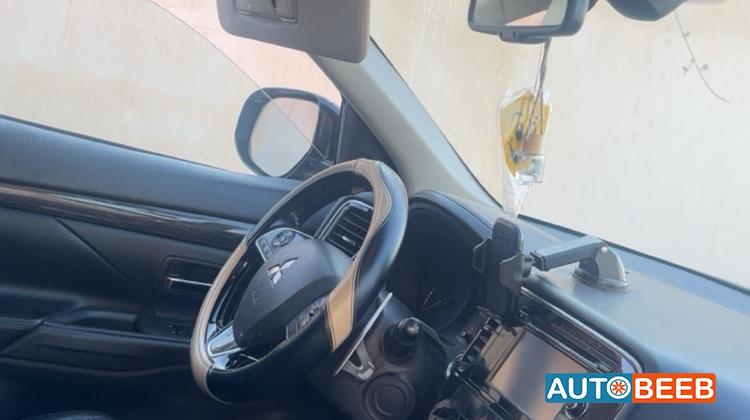 Mitsubishi Outlander 2017