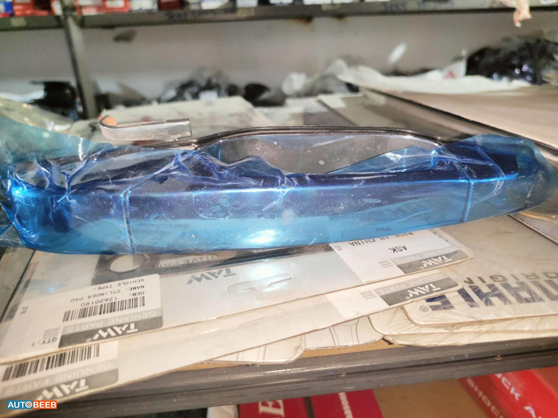 Body  Door Handle  Chevrolet Tahoe