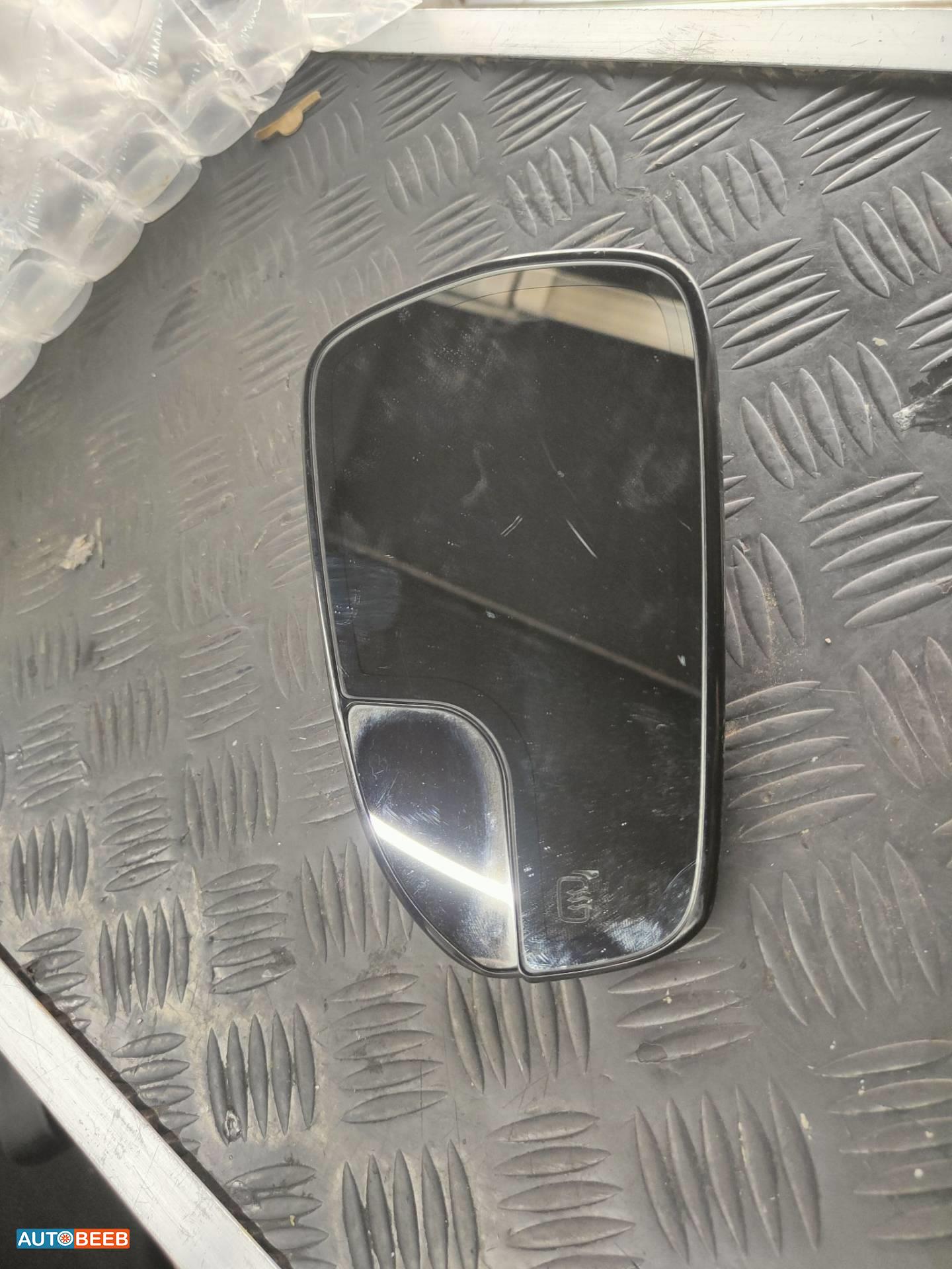 Body  Glass Ford Fusion