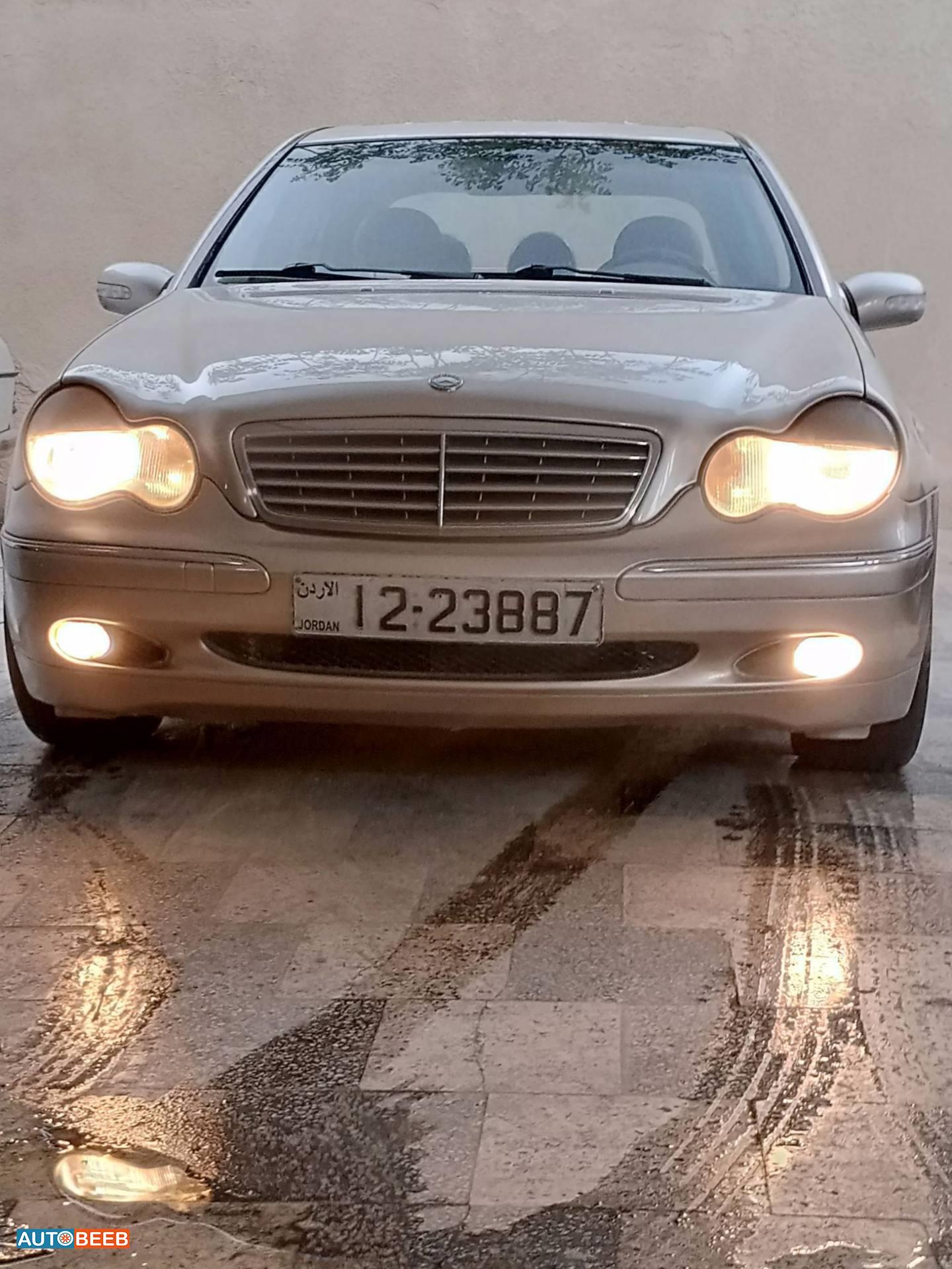 مرسيدس بنز C200 2002
