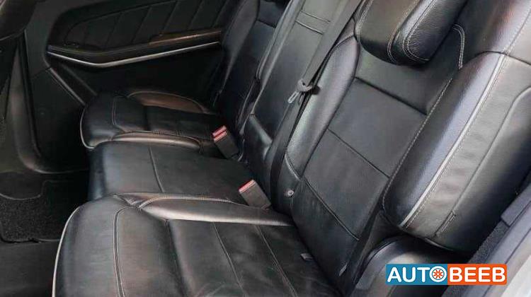 Mercedes Benz GL550 2013