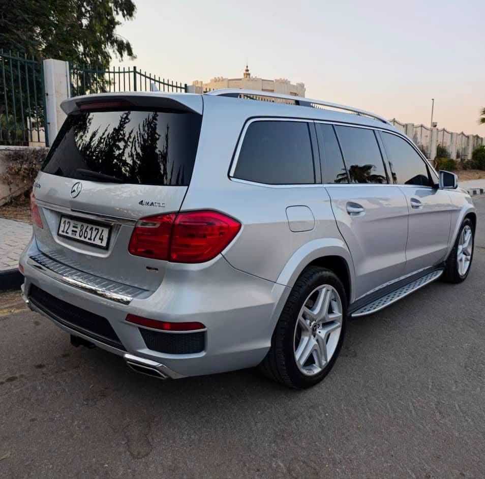 Mercedes Benz GL550 2013