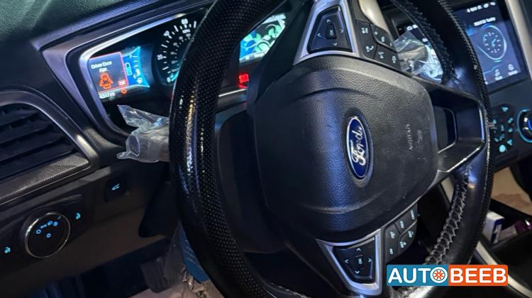 Ford Fusion 2017