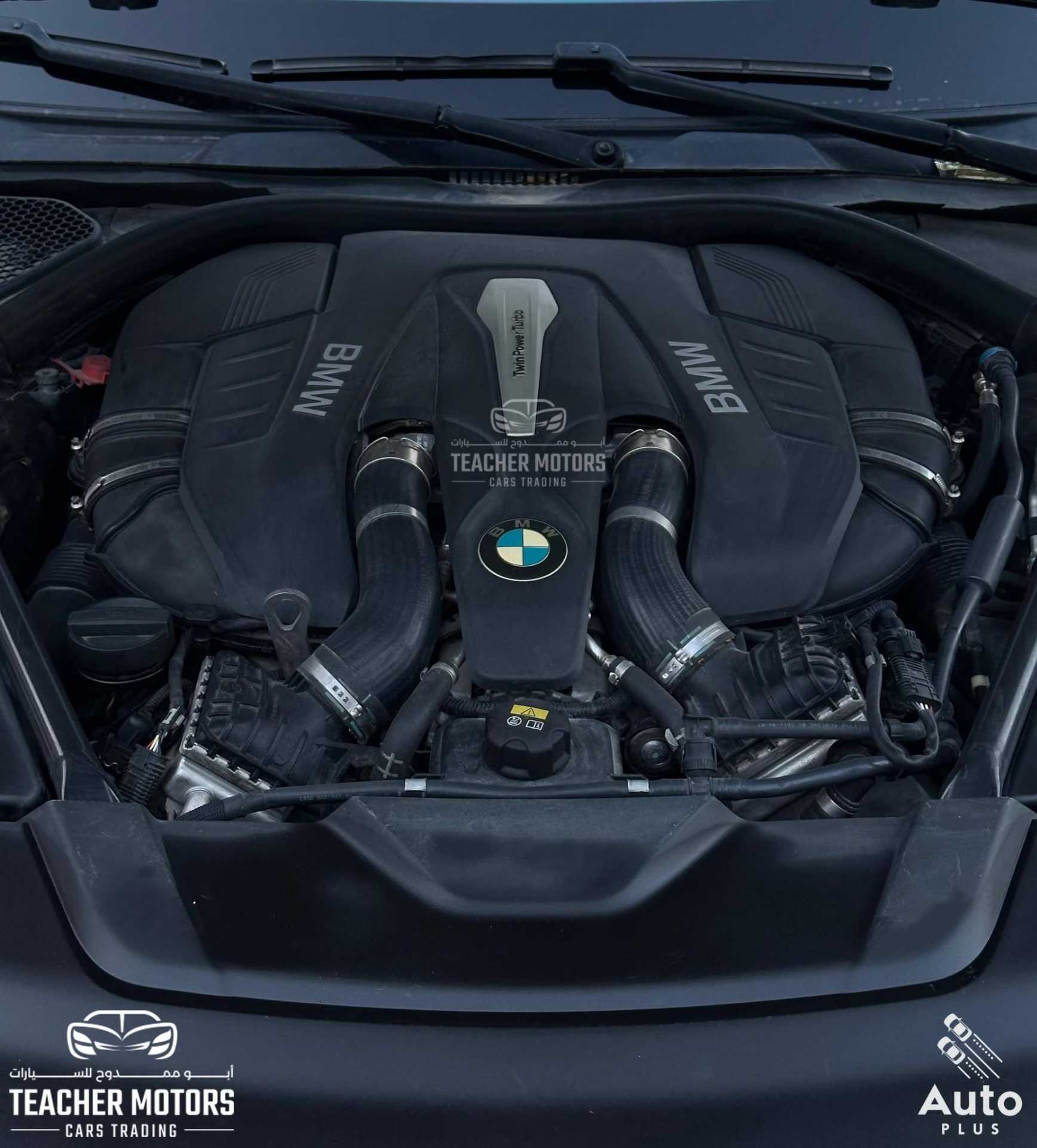 BMW 750 2016