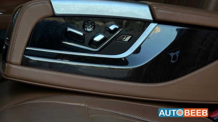 BMW 750 2016