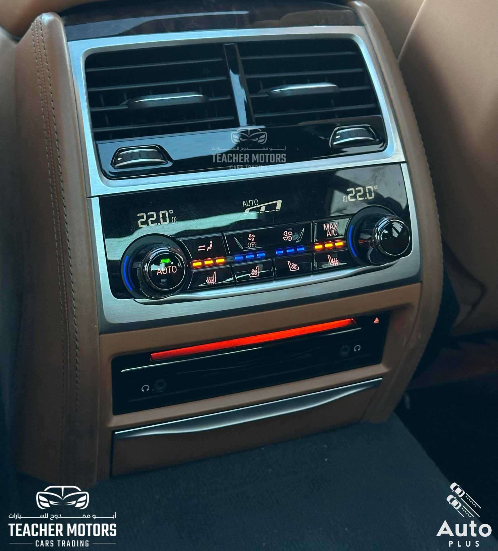 BMW 750 2016