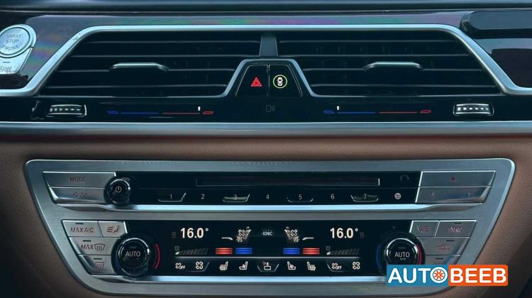 BMW 750 2016
