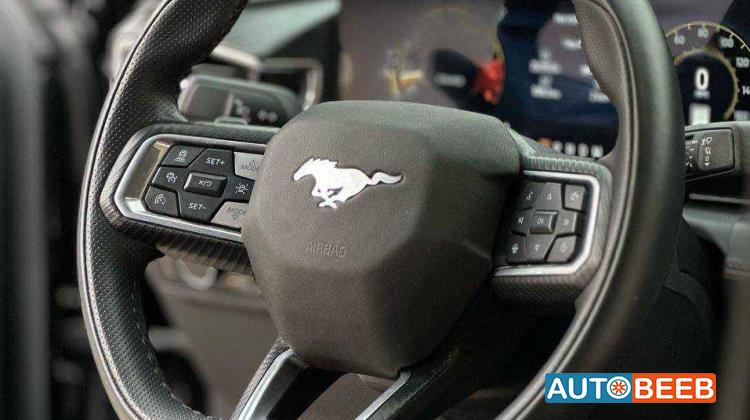 Ford Mustang 2025