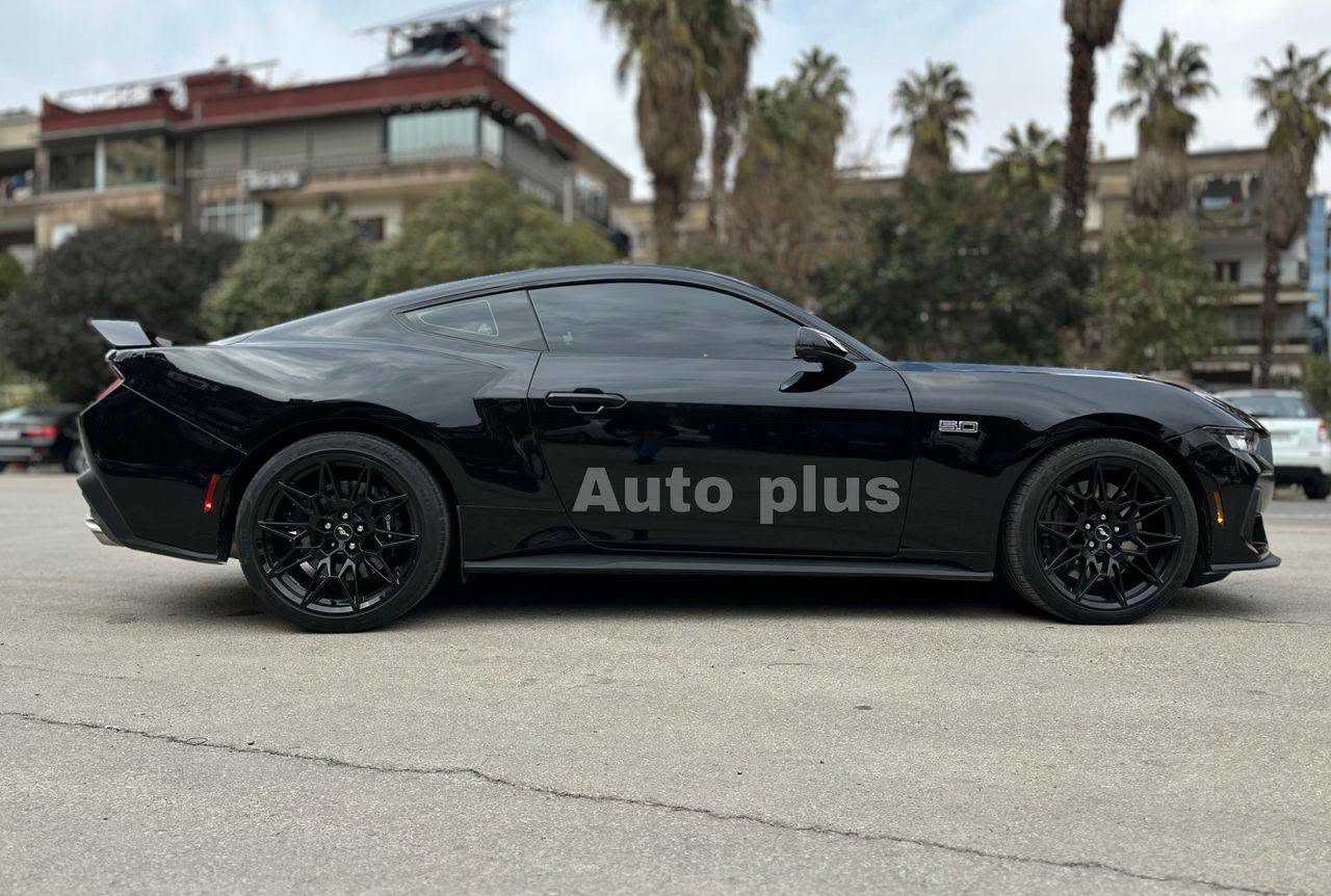 Ford Mustang 2025