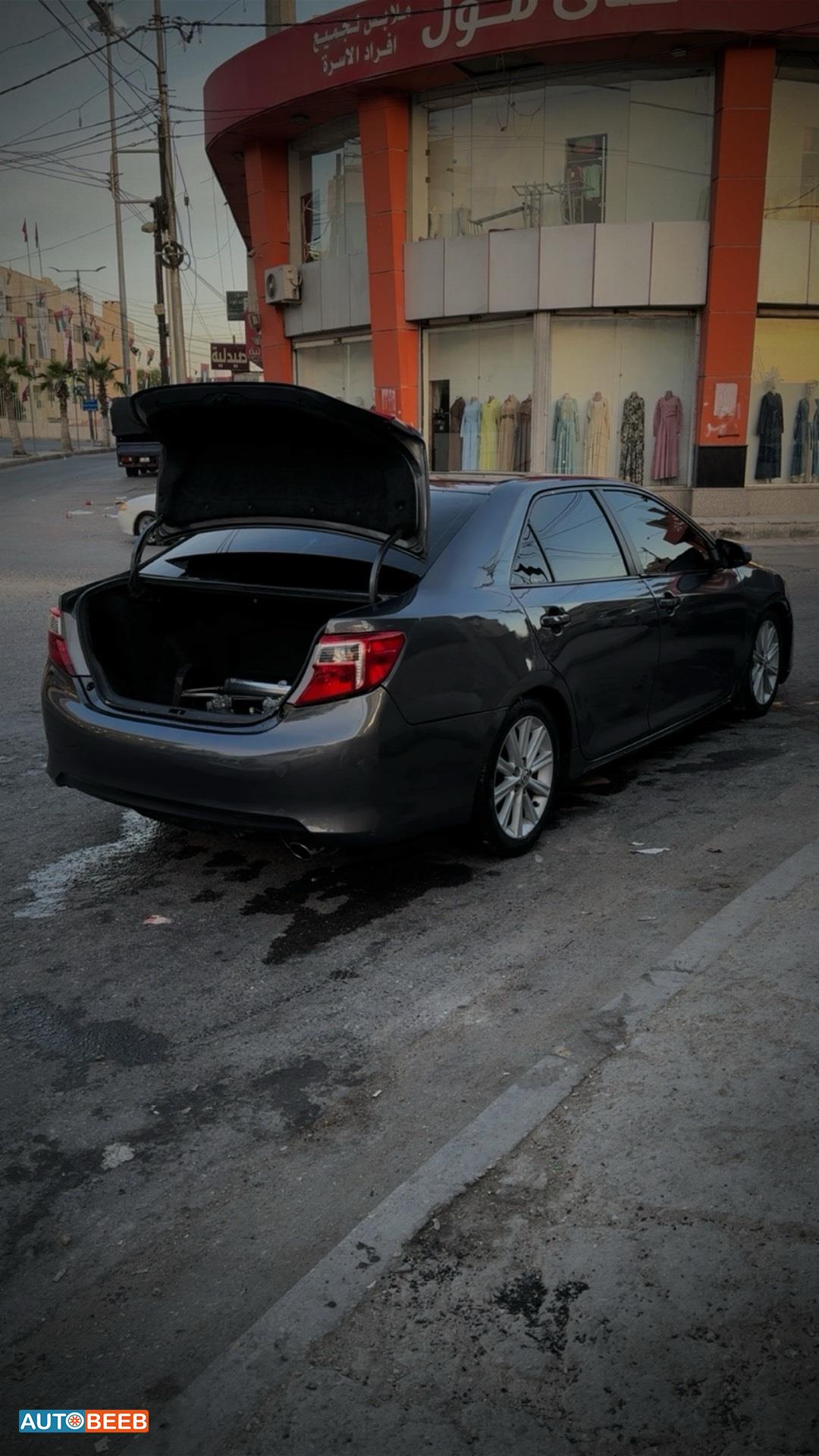 تويوتا كامري 2012