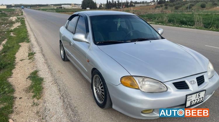 هيونداي افانتي 2000