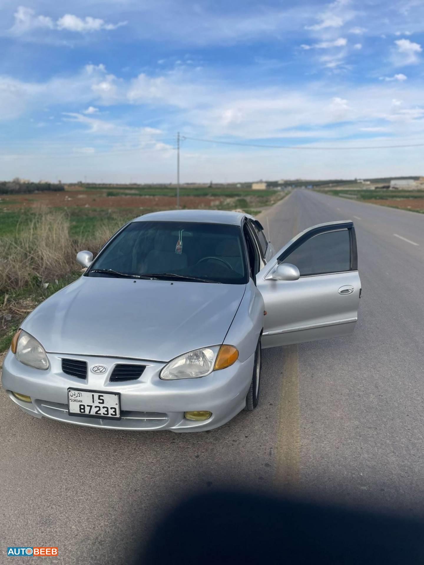هيونداي افانتي 2000