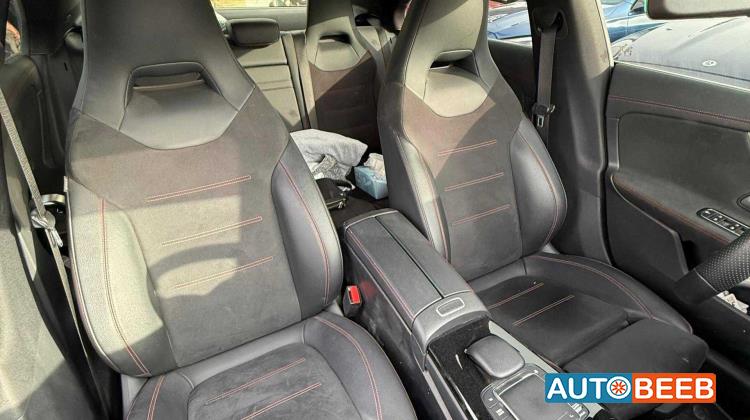 Mercedes Benz CLA250 2023