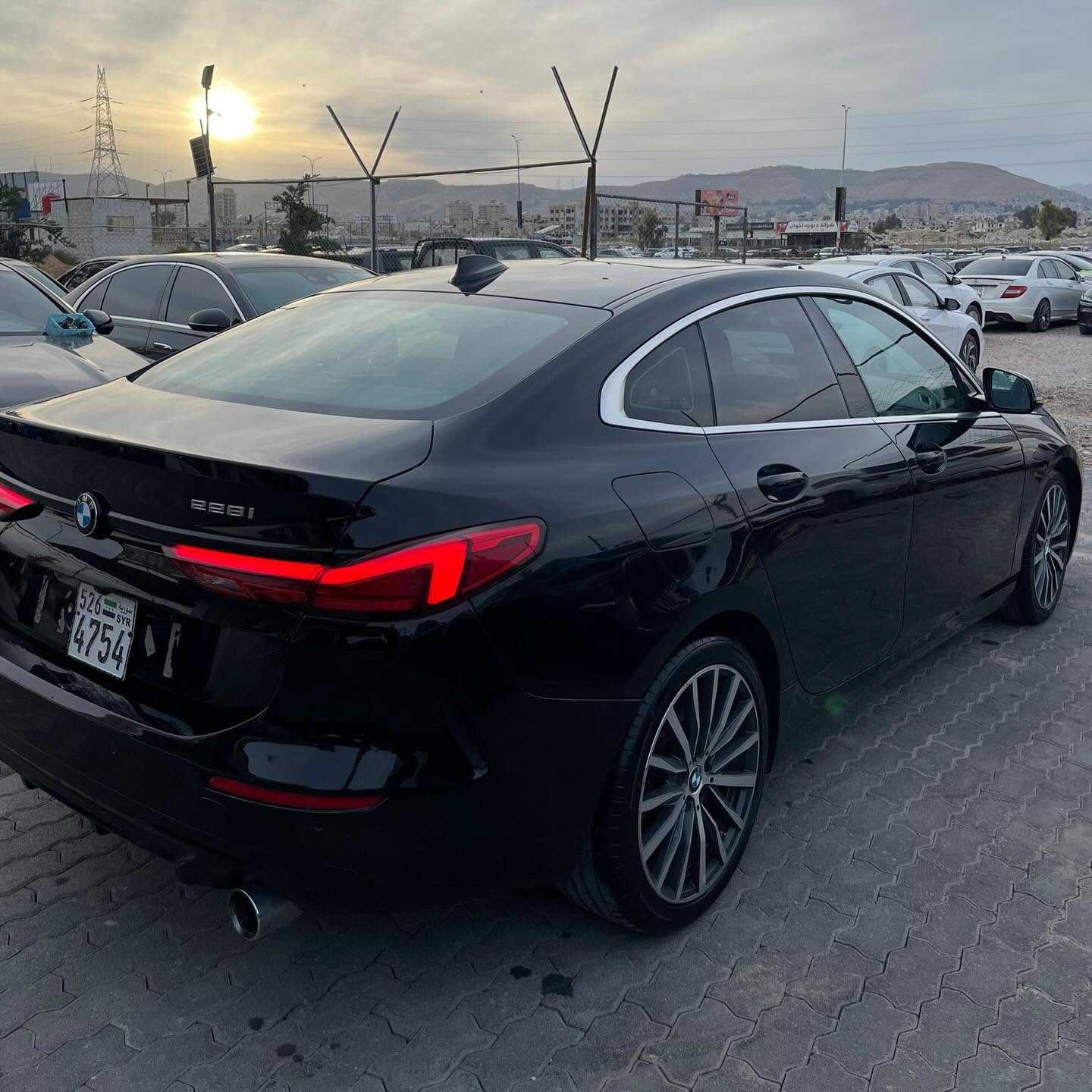بي ام دبليو 228i 2021