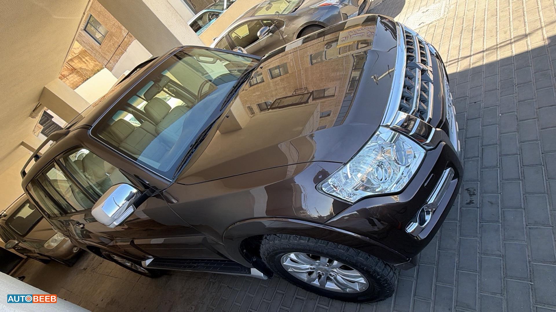 Mitsubishi Pajero 2017