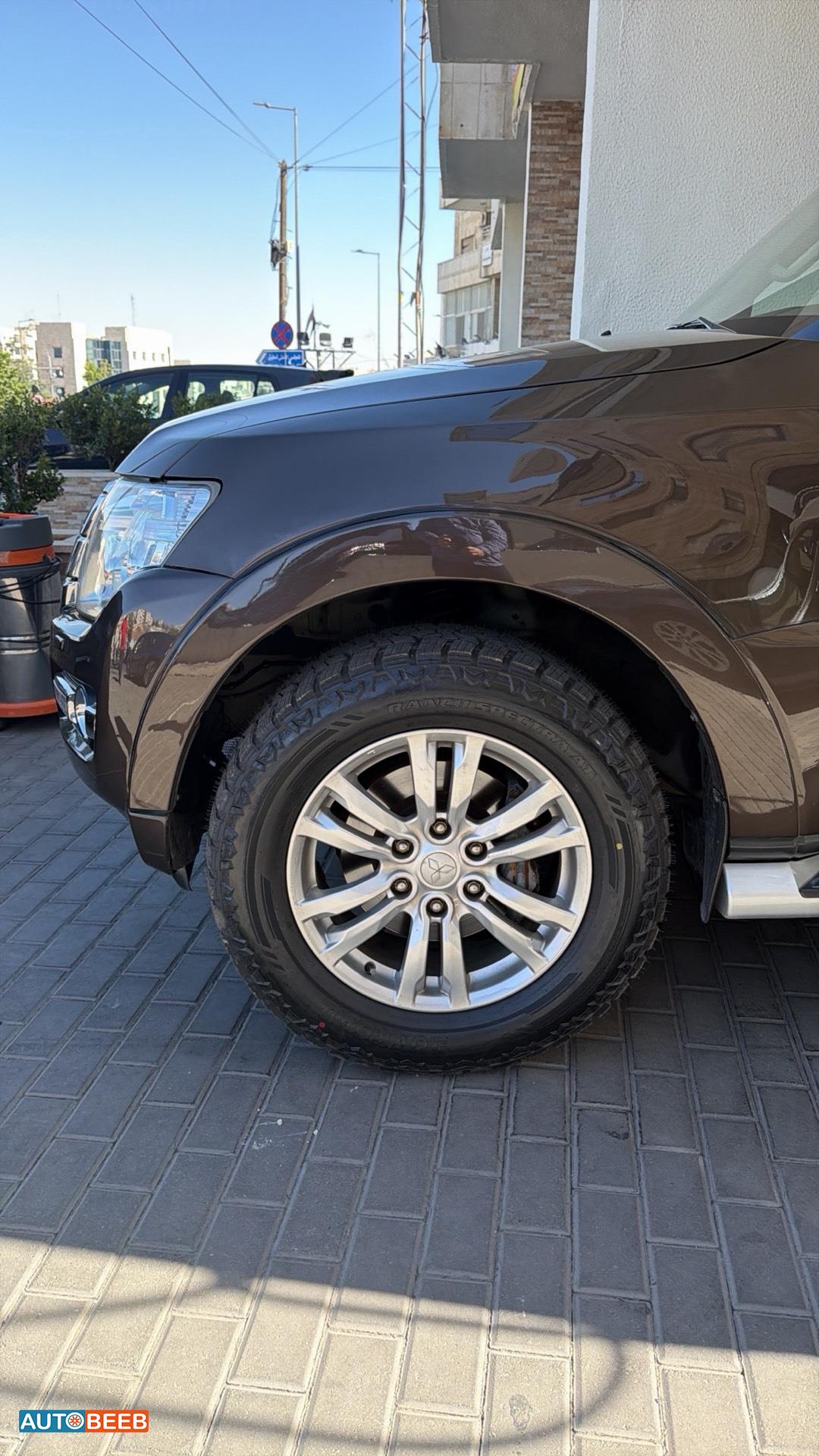 Mitsubishi Pajero 2017
