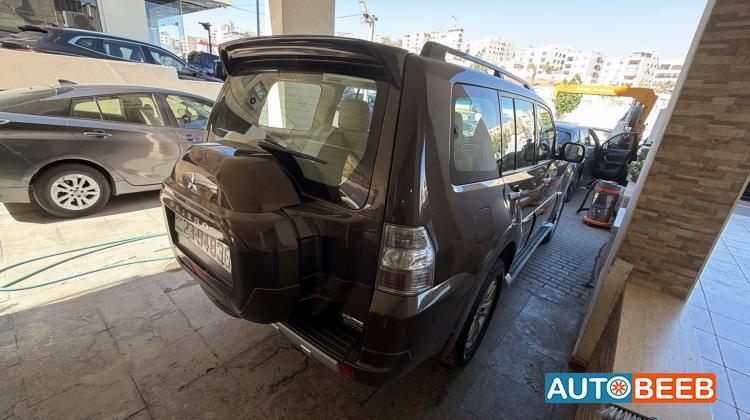 Mitsubishi Pajero 2017