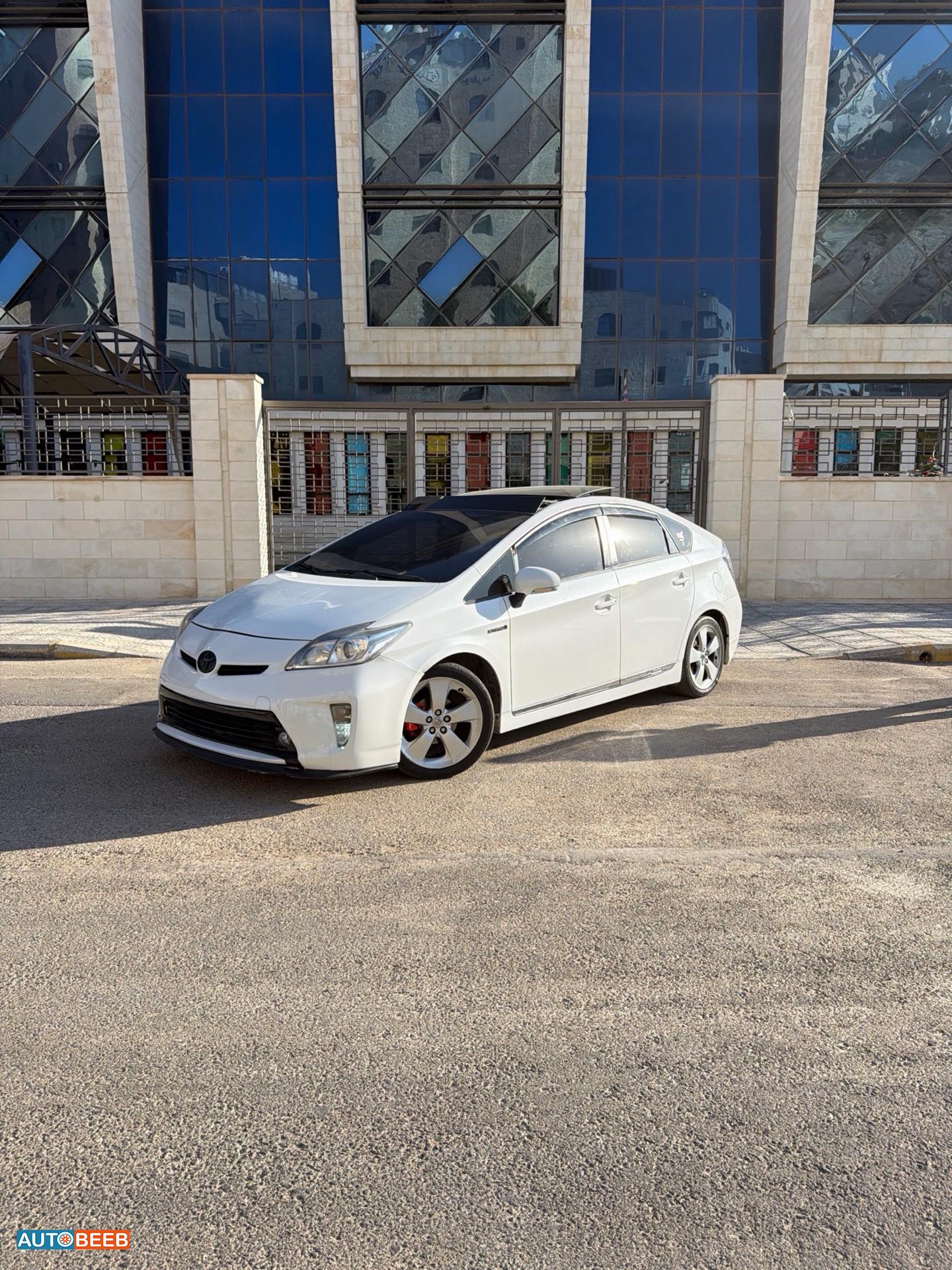 Toyota Prius 2012