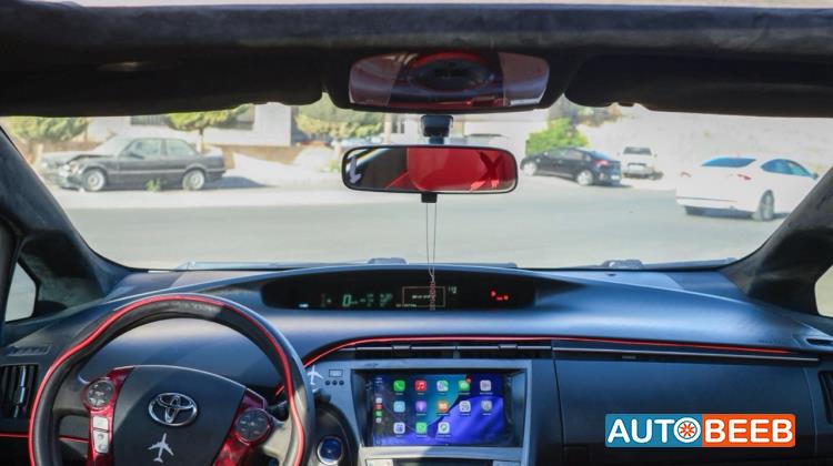 Toyota Prius 2012