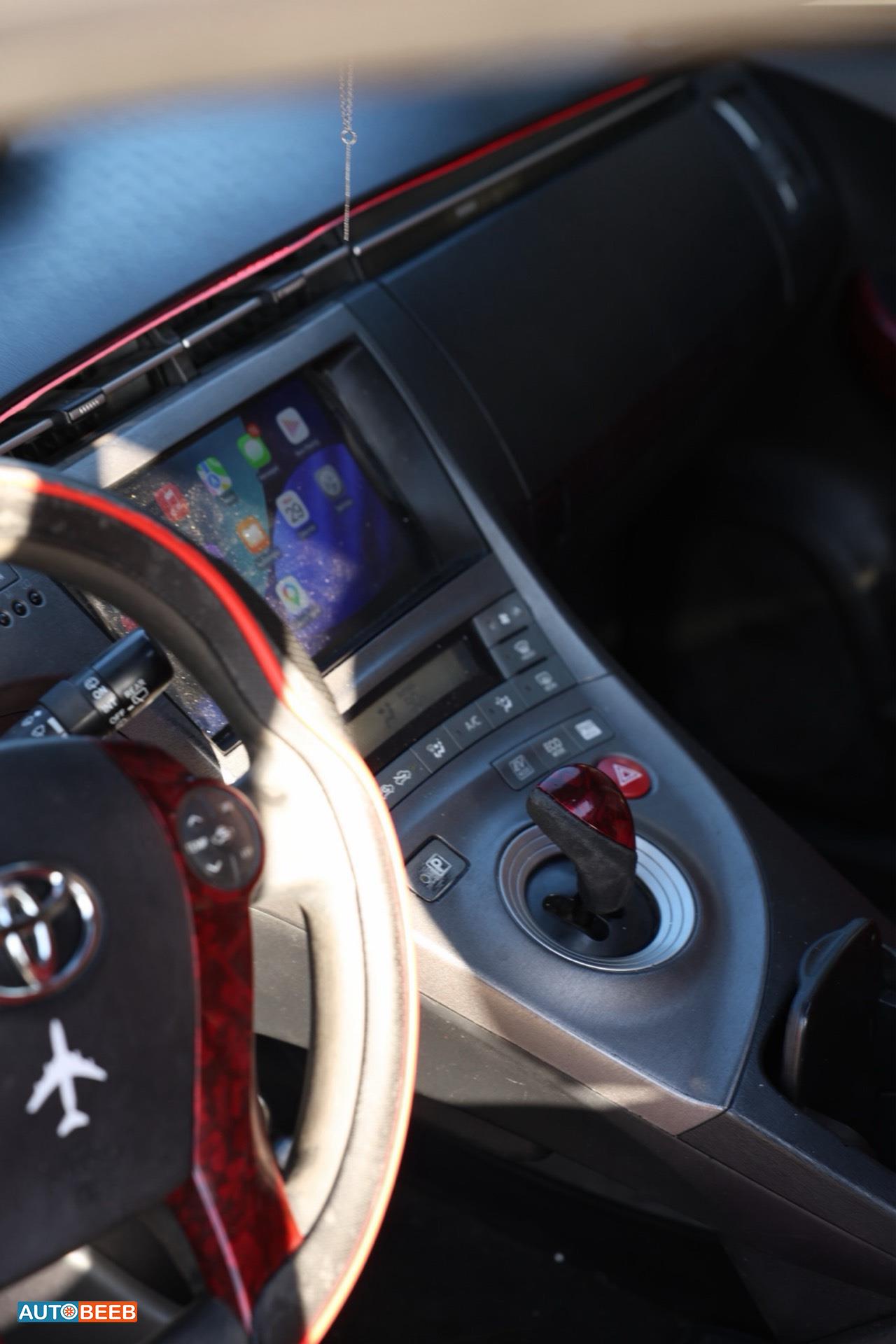 Toyota Prius 2012