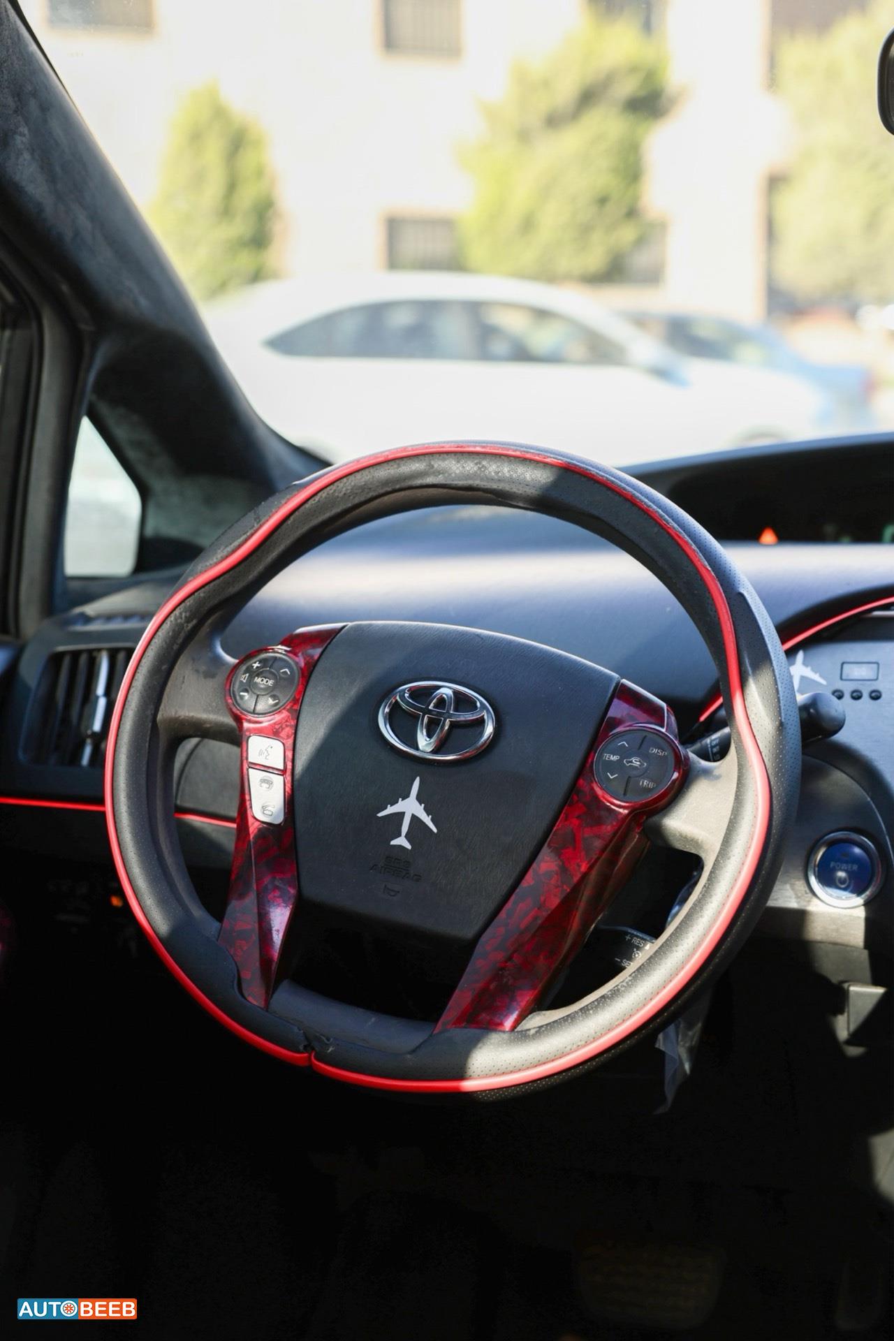 Toyota Prius 2012