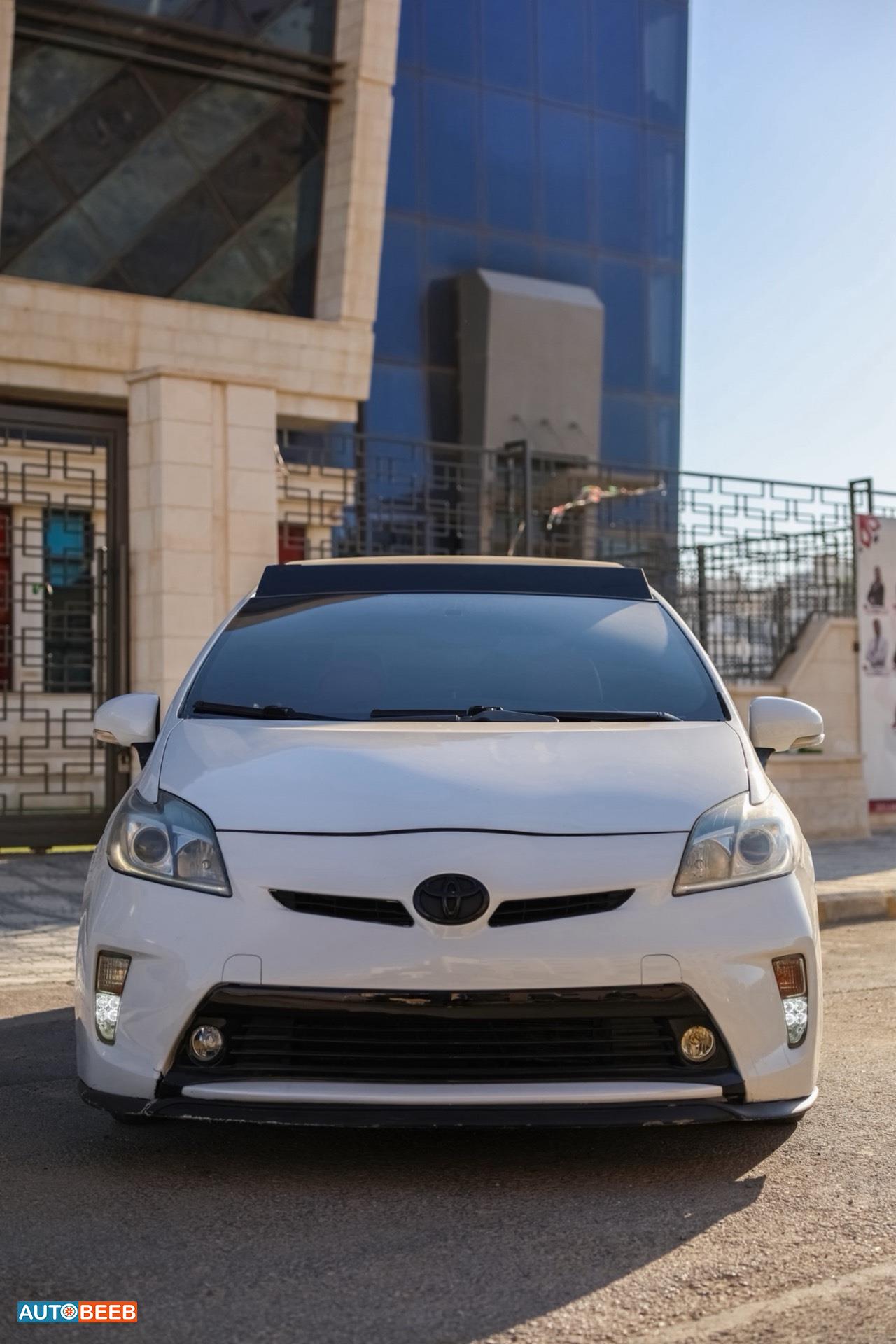 Toyota Prius 2012