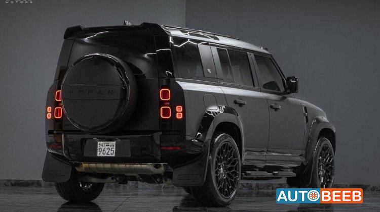 Land Rover Defender 2024