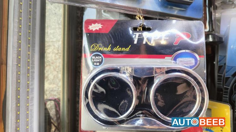  Cup holder  