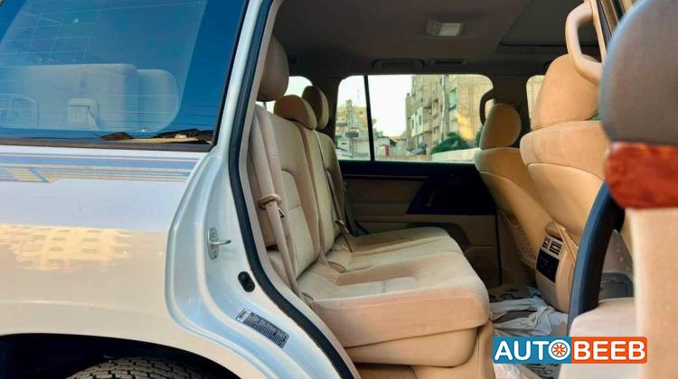 Toyota Land Cruiser 2014