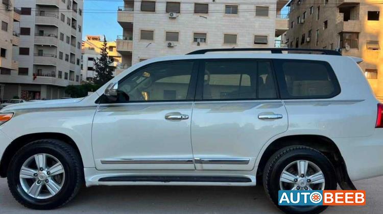 Toyota Land Cruiser 2014