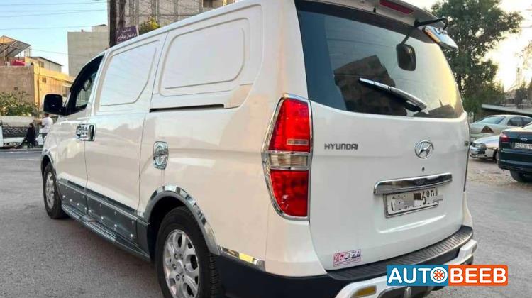 Minibus Hyundai 2012
