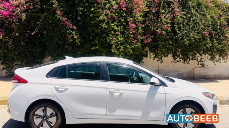 Hyundai Ioniq 2021